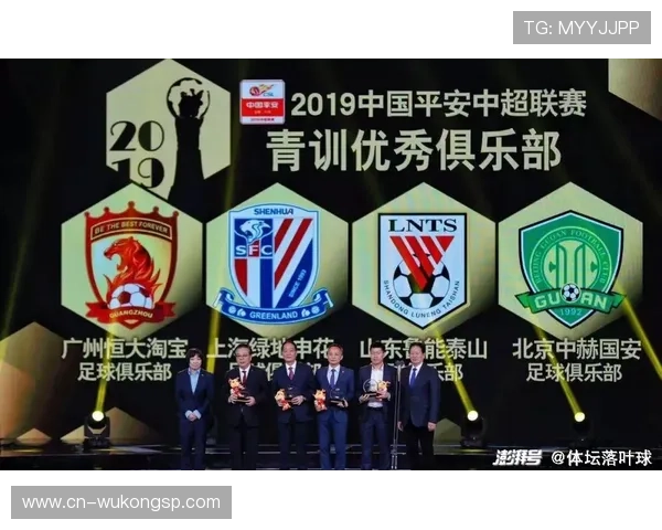 内斯塔与斯塔姆：巅峰中卫在对抗强度与出球倾向上的分化