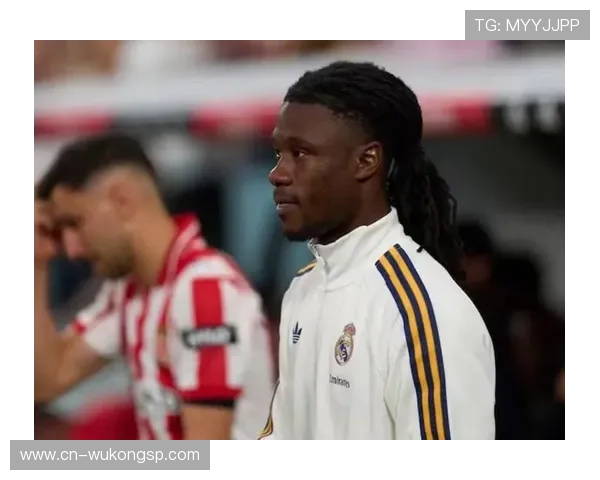 卡马文加在法国队中的战术角色与个人能力争议分析