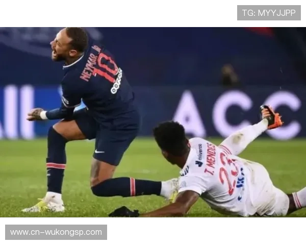 流血离场规则：球员出血必须立即处理，否则裁判有权强制换人？