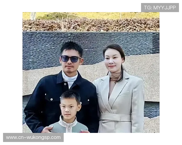 林丹退役后住的别墅比谢杏芳拍戏片场还贵，这日子过得跟演偶像剧似的