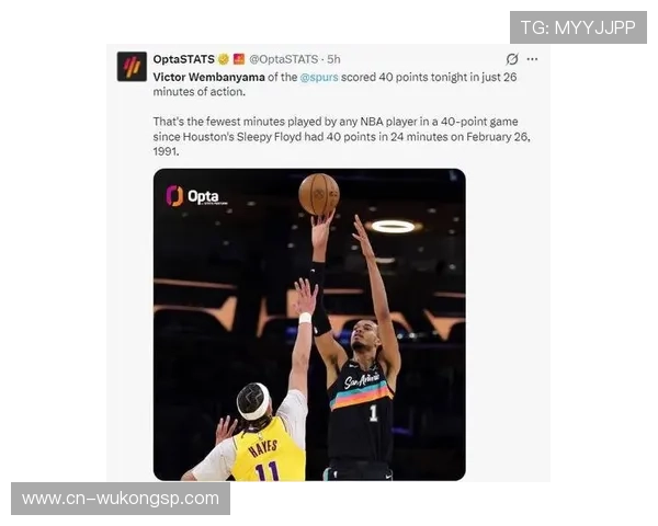 张伯伦单打得分爆发拉开内线优势，压制当代篮下防守核心