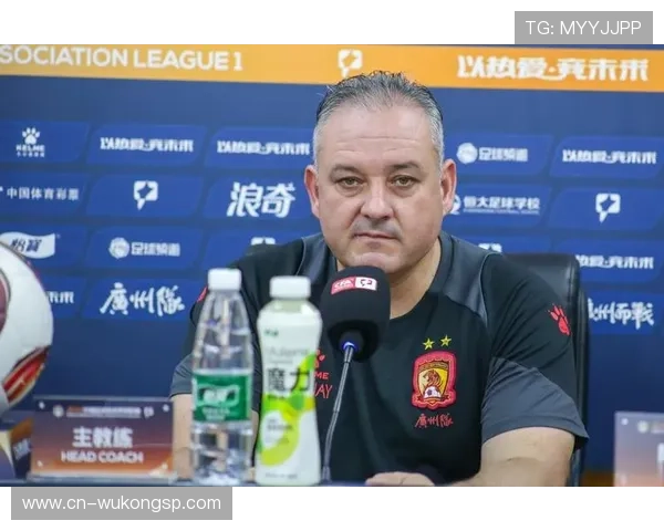 广州队主教练赛前透露或将调整首发阵容 广州队主教练赛前透露或将调整首发阵容
